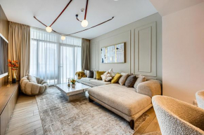 Stylish 2BR apartment in Dubai Creek Harbour